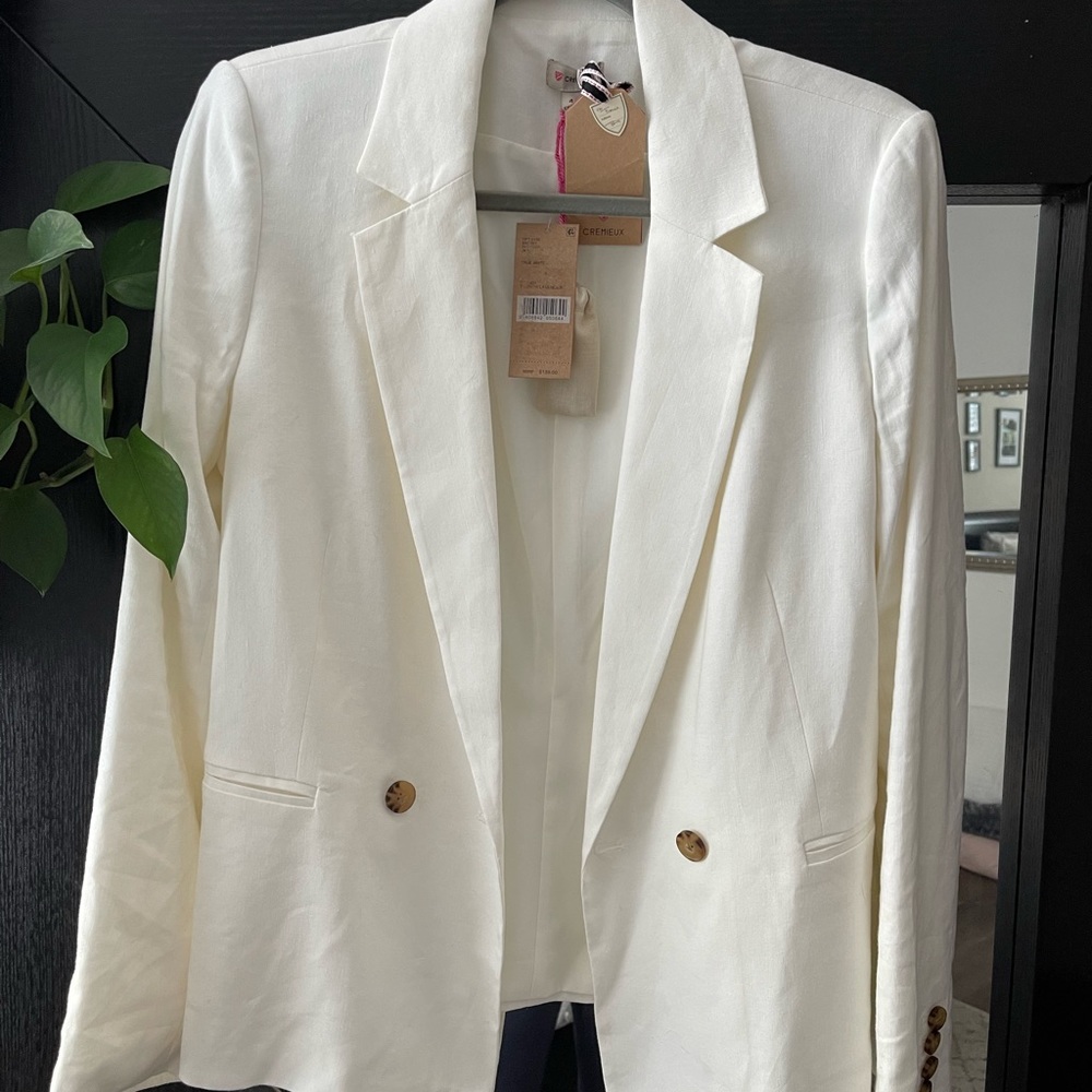 Cremieux White Blazer